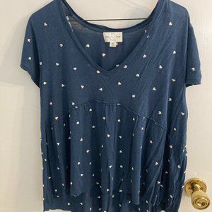 Jun & Ivy Navy Blue Hi Low Top | Size Medium